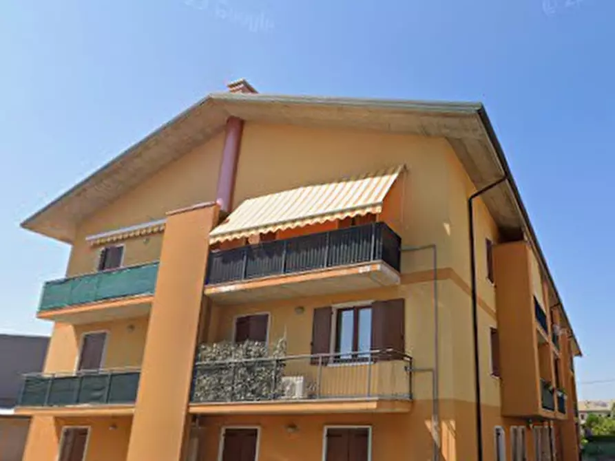 Immagine 3 di Appartamento in vendita  in Via Galileo Galilei a Lavagno