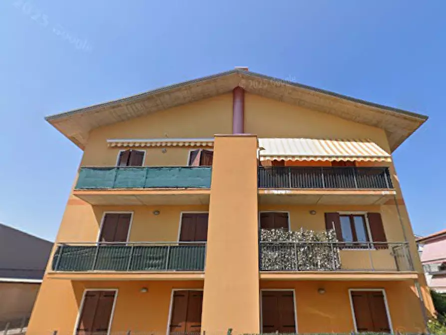 Immagine 4 di Appartamento in vendita  in Via Galileo Galilei a Lavagno