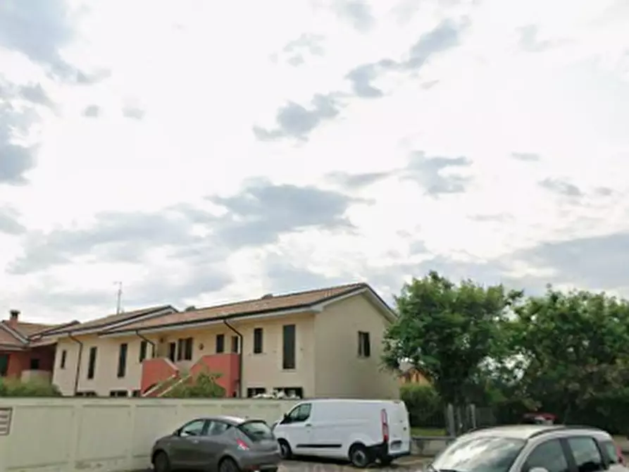 Immagine 13 di Appartamento in vendita  in Via Erino Girelli a Bussolengo