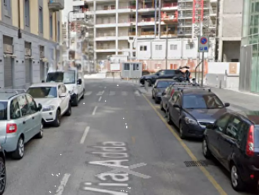 Immagine 7 di Posto auto in vendita  in Via Adda a Milano