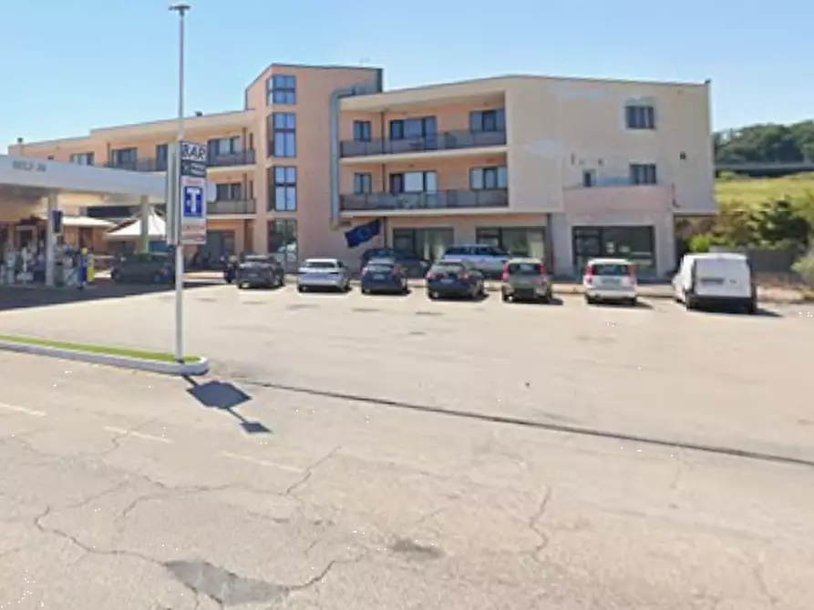 Immagine 4 di Ufficio in vendita  in Via Camillo Benso Cavour a Porto Sant'elpidio