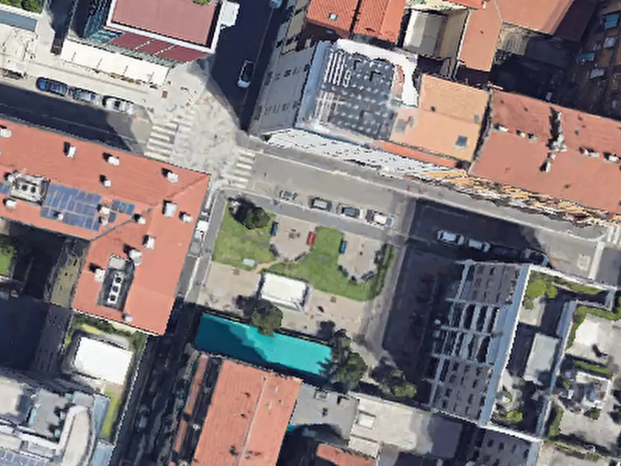 Immagine 11 di Posto auto in vendita  in Via Adda a Milano