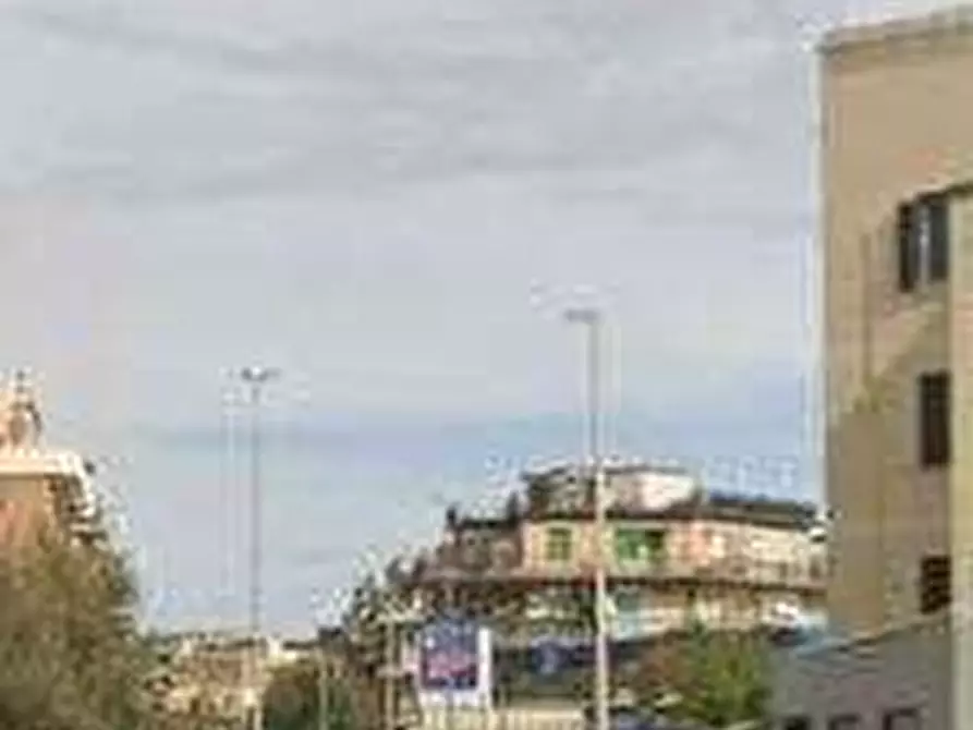 Immagine 4 di Garage in vendita  in Piazza Scipione Africano a Roma