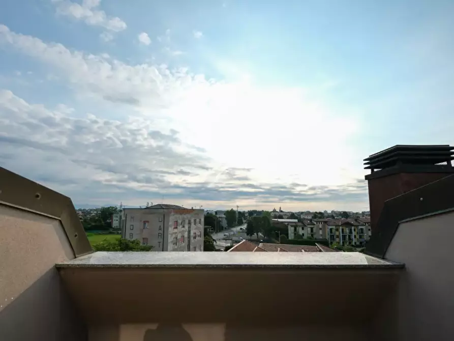 Immagine 2 di Mansarda in vendita  in Via Milano a Treviglio