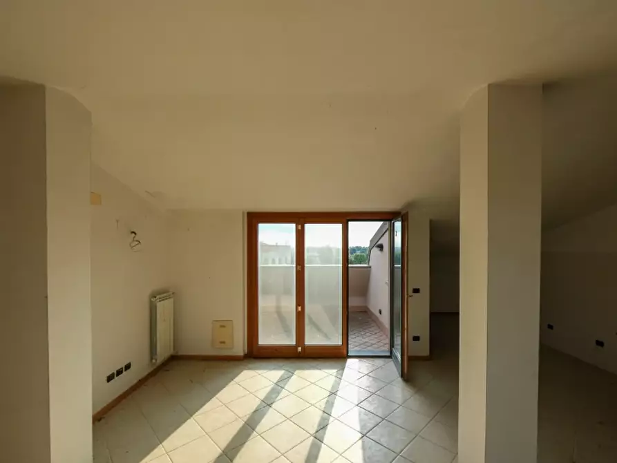 Immagine 11 di Mansarda in vendita  in Via Milano a Treviglio