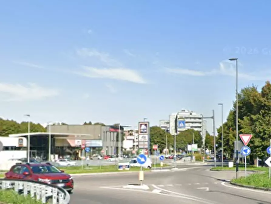 Immagine 10 di Posto auto in vendita  in Via Ernesto Baslini a Treviglio