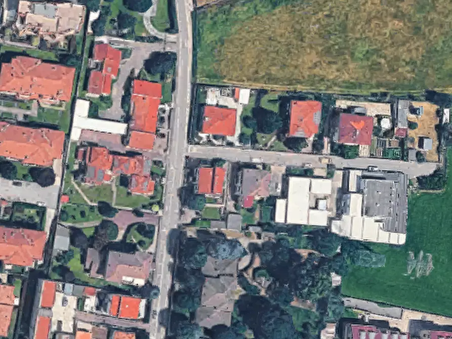 Immagine 9 di Posto auto in vendita  in Via Pio XII a Pozzuolo Martesana