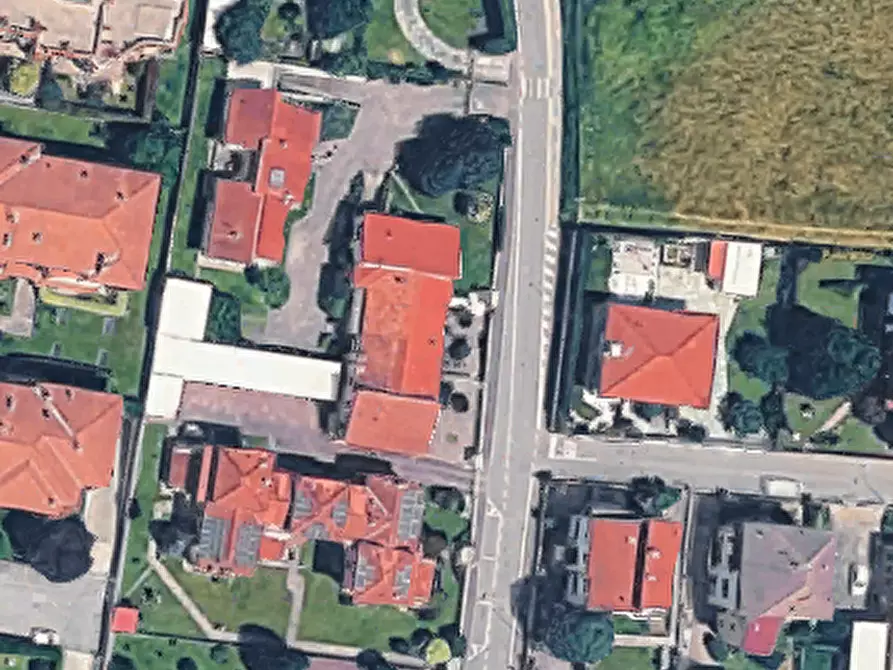 Immagine 11 di Posto auto in vendita  in Via Pio XII a Pozzuolo Martesana