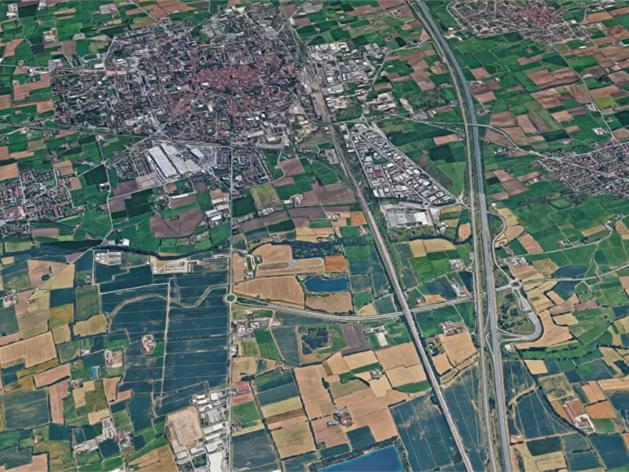 Immagine 4 di Garage in vendita  in Via Milano a Treviglio