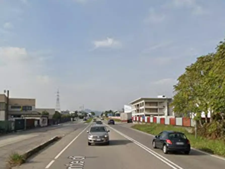 Immagine 3 di Capannone industriale in vendita  in Via Variante di Cicola a Carobbio Degli Angeli