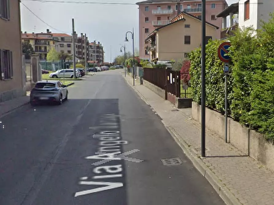 Immagine 14 di Appartamento in vendita  in Via Angelo Barzago a Bussero