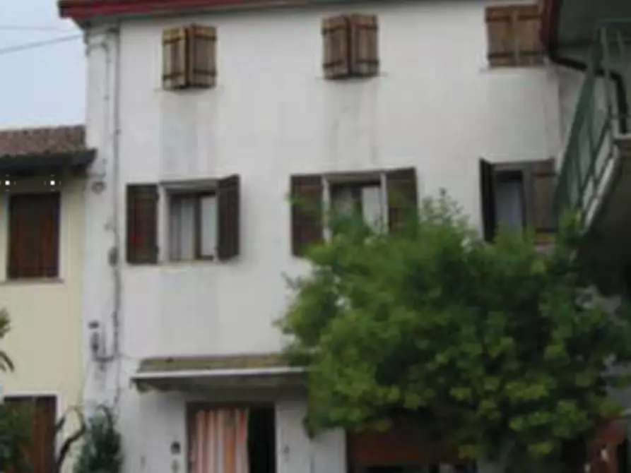 Immagine 1 di Porzione di casa in vendita  in Via L. Boschieri a Crocetta Del Montello