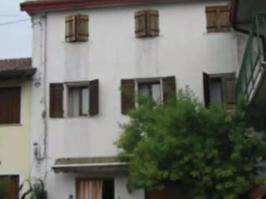 Immagine 4 di Porzione di casa in vendita  in Via L. Boschieri a Crocetta Del Montello