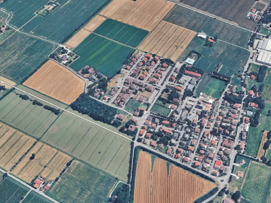 Immagine 8 di Posto auto in vendita  in via Papa Giovanni XXIII a Castelfranco Emilia