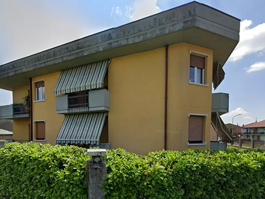 Immagine 9 di Appartamento in vendita  in Via Taranto a Palazzolo Sull'oglio