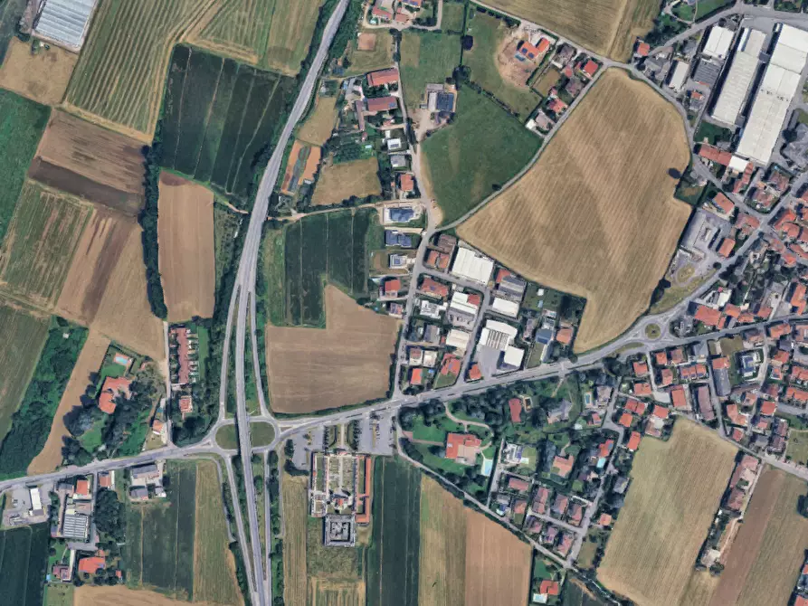 Immagine 2 di Garage in vendita  in Via Taranto a Palazzolo Sull'oglio