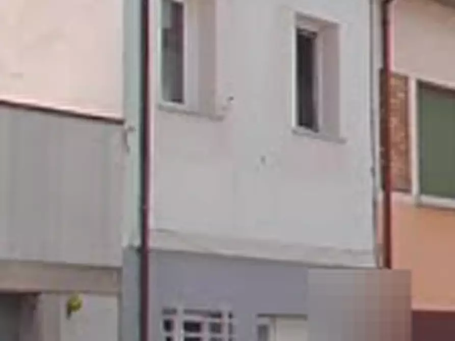 Immagine 7 di Porzione di casa in vendita  in Via F. Baracca a Massa Lombarda