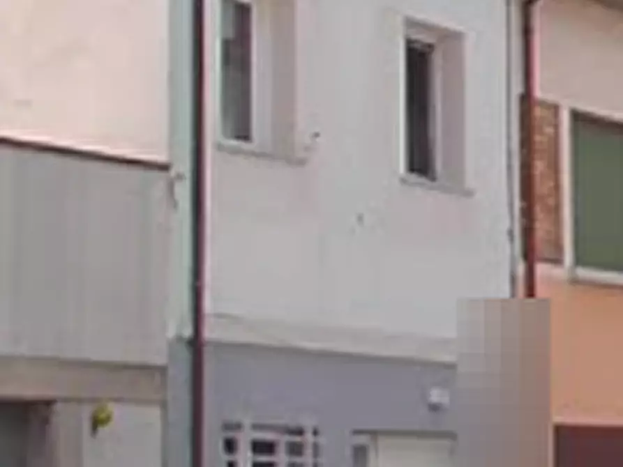 Immagine 25 di Porzione di casa in vendita  in Via F. Baracca a Massa Lombarda