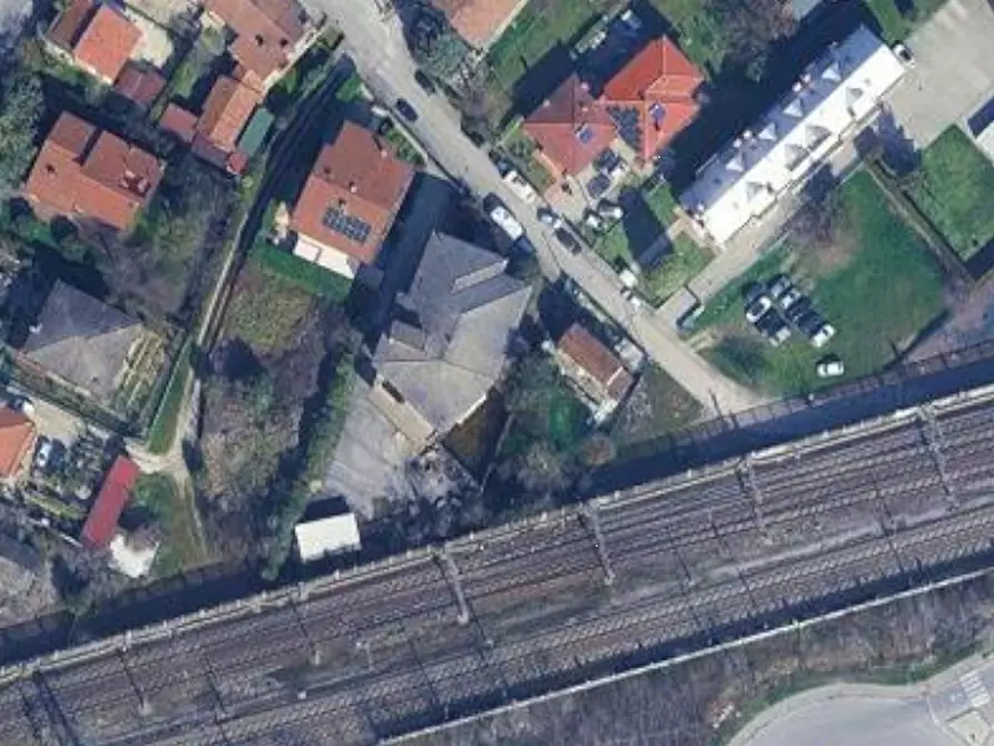 Immagine 9 di Magazzino in vendita  in Via Carlo Bergamini a Padova