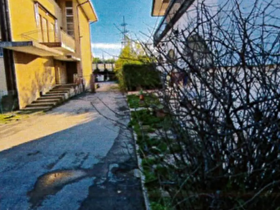 Immagine 11 di Magazzino in vendita  in Via Carlo Bergamini a Padova