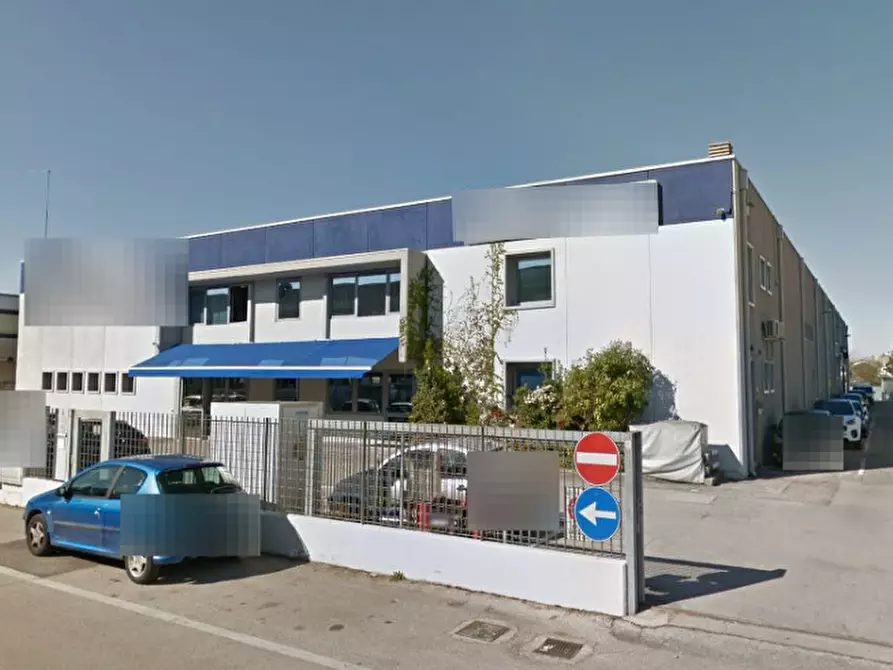 Immagine 1 di Capannone industriale in vendita  in Via Grecia a Padova