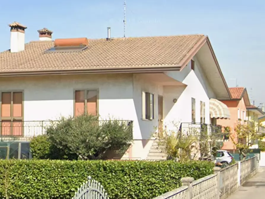 Immagine 24 di Casa indipendente in vendita  in Via Giuseppe Mazzini a Caorle