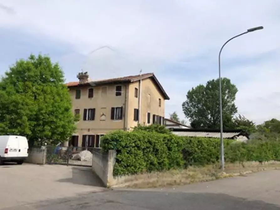 Immagine 2 di Porzione di casa in vendita  in Via Luigi Einaudi a Martellago