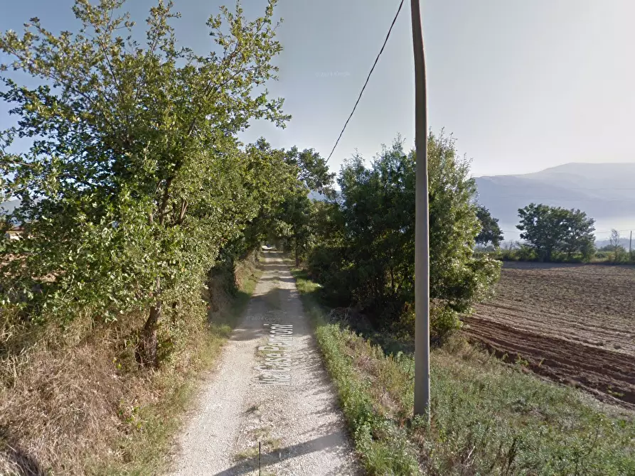 Immagine 3 di Casa bifamiliare in vendita  in Via Case Pennoni a Gualdo Tadino