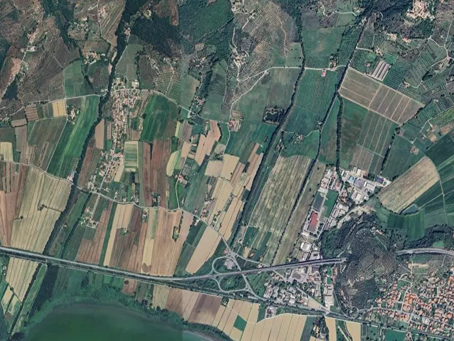 Immagine 7 di Appartamento in vendita  in Via Byron a Tuoro Sul Trasimeno