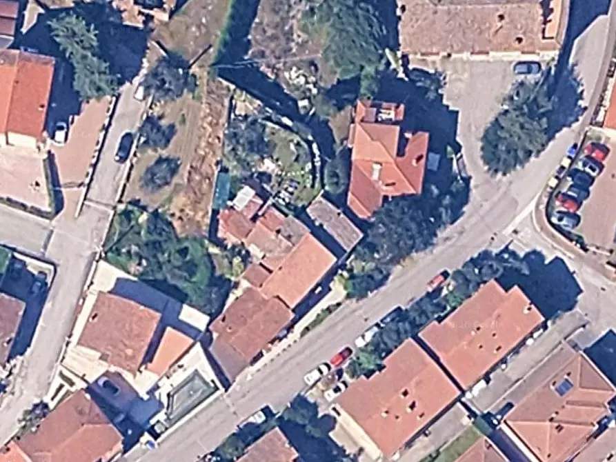 Immagine 27 di Stabile in vendita  in Via di Caserino a Magione
