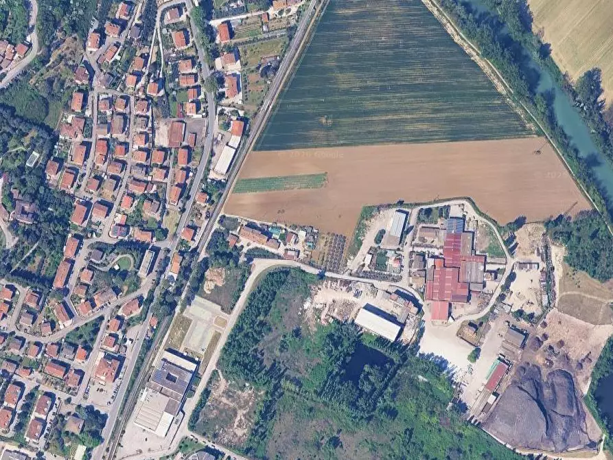 Immagine 3 di Magazzino in vendita  in Via della Vecchia Fornace a Perugia