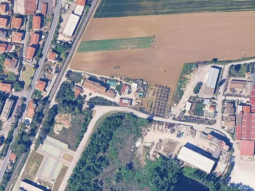 Immagine 2 di Magazzino in vendita  in Via della Vecchia Fornace a Perugia