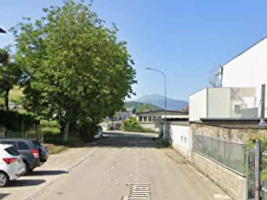 Immagine 5 di Magazzino in vendita  in Via Filippo Turati a Pavullo Nel Frignano