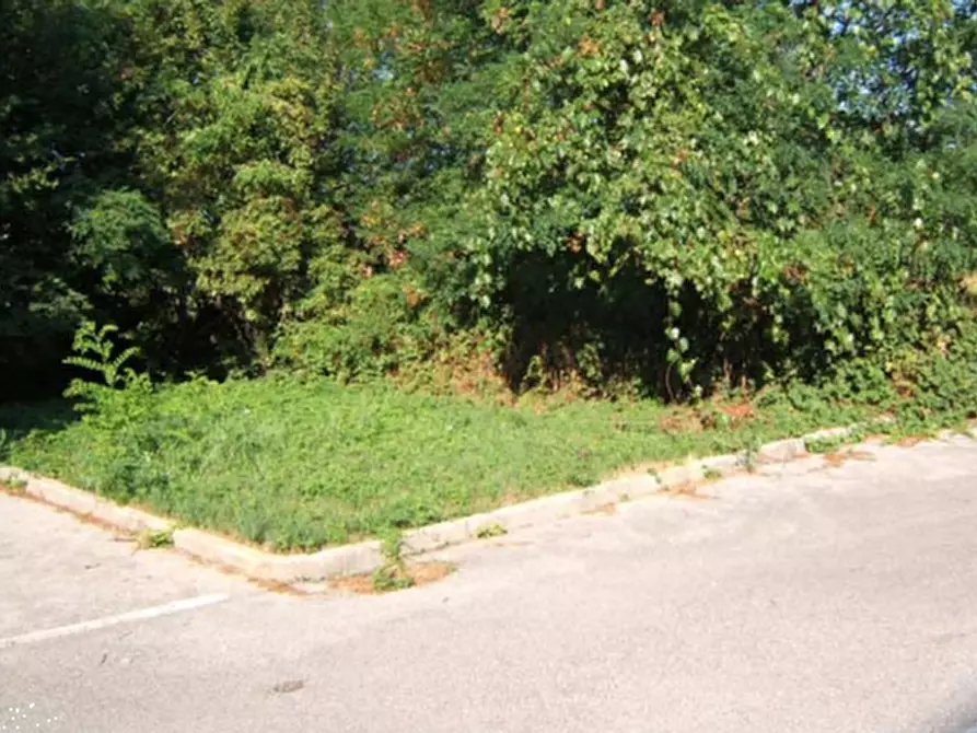 Immagine 3 di Terreno edificabile in vendita  in Via Leonardo da Vinci a Giavera Del Montello