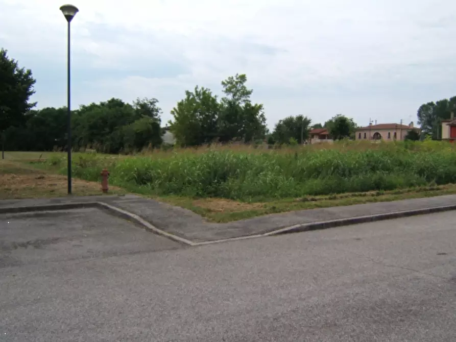 Immagine 3 di Terreno edificabile in vendita  in Via Mons. G. Faè a Gaiarine