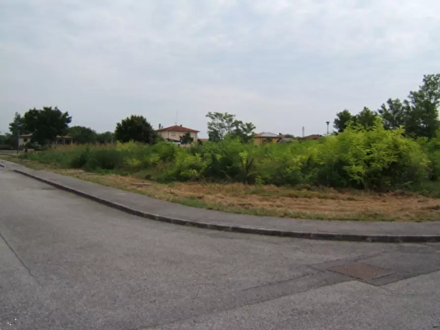 Immagine 4 di Terreno edificabile in vendita  in Via Mons. G. Faè a Gaiarine