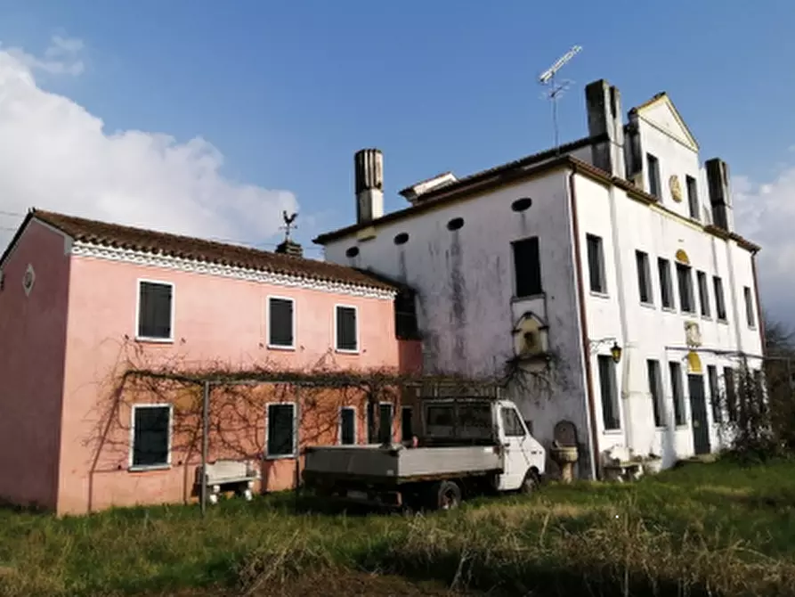 Immagine 1 di Stabile in vendita  in Via Dosa a Cessalto