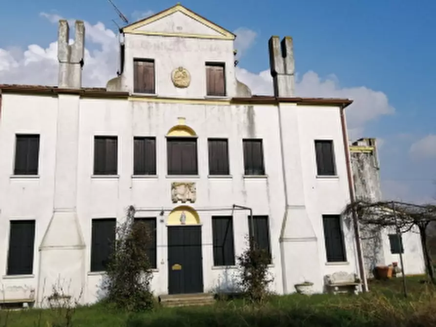 Immagine 2 di Stabile in vendita  in Via Dosa a Cessalto