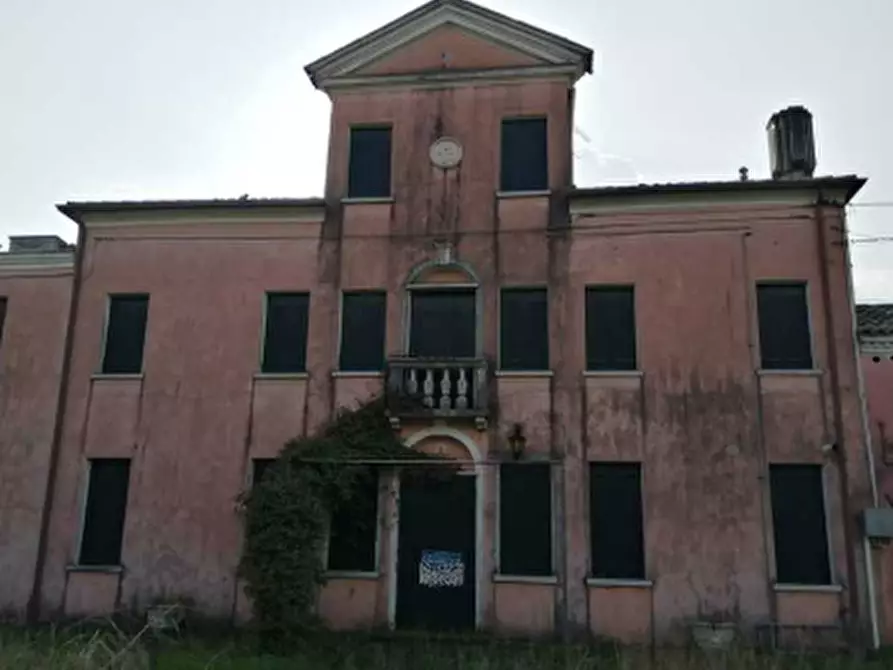 Immagine 3 di Stabile in vendita  in Via Dosa a Cessalto