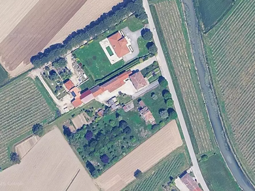 Immagine 6 di Stabile in vendita  in Via Dosa a Cessalto