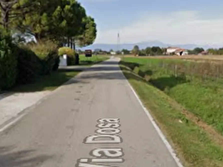 Immagine 8 di Stabile in vendita  in Via Dosa a Cessalto