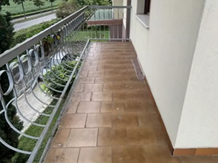 Immagine 7 di Porzione di casa in vendita  in Via L. Da Ponte a Paese