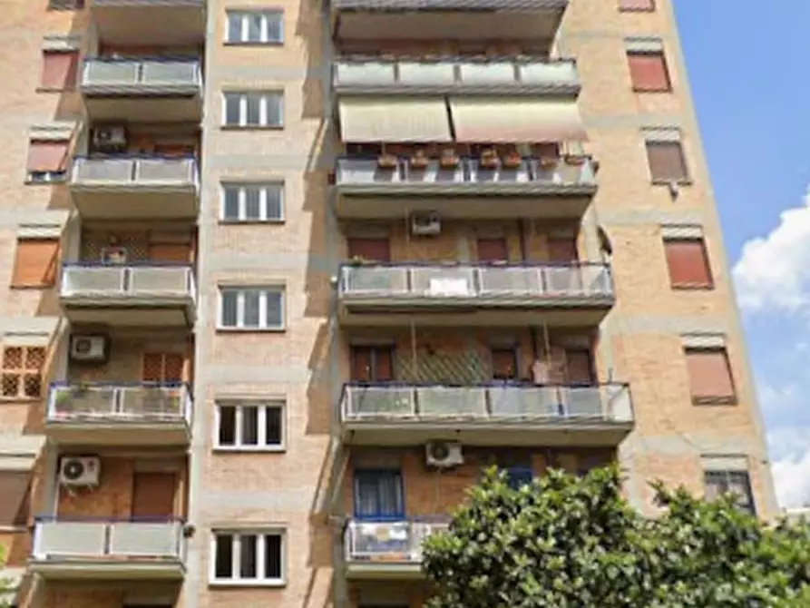 Immagine 12 di Appartamento in vendita  in Via Carlo Fadda a Roma