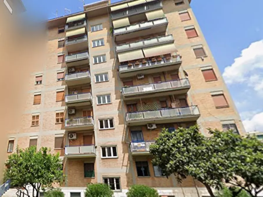 Immagine 2 di Appartamento in vendita  in Via Carlo Fadda a Roma