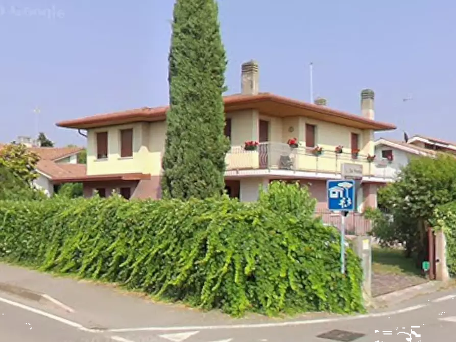 Immagine 16 di Porzione di casa in vendita  in Via L. Da Ponte a Paese