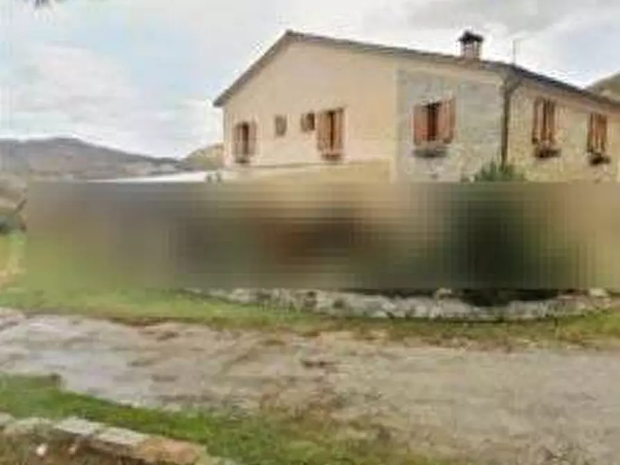 Immagine 2 di Stabile in vendita  in Loc. Pagino a Fermignano