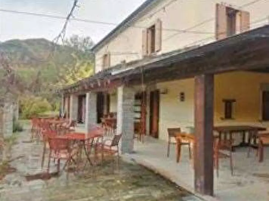 Immagine 8 di Stabile in vendita  in Loc. Pagino a Fermignano