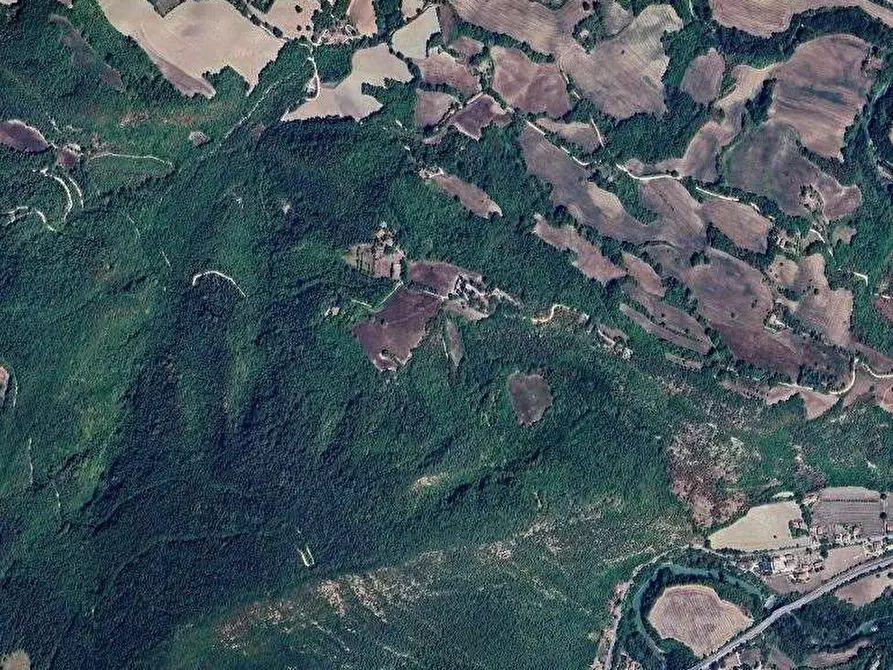 Immagine 18 di Stabile in vendita  in Loc. Pagino a Fermignano