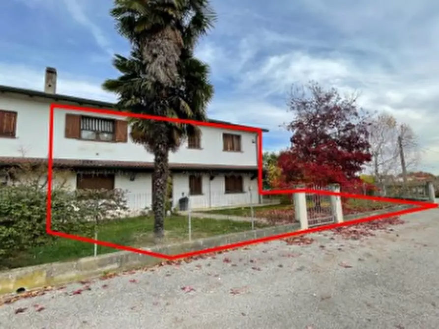 Immagine 1 di Porzione di casa in vendita  in Via Selve a Mogliano Veneto
