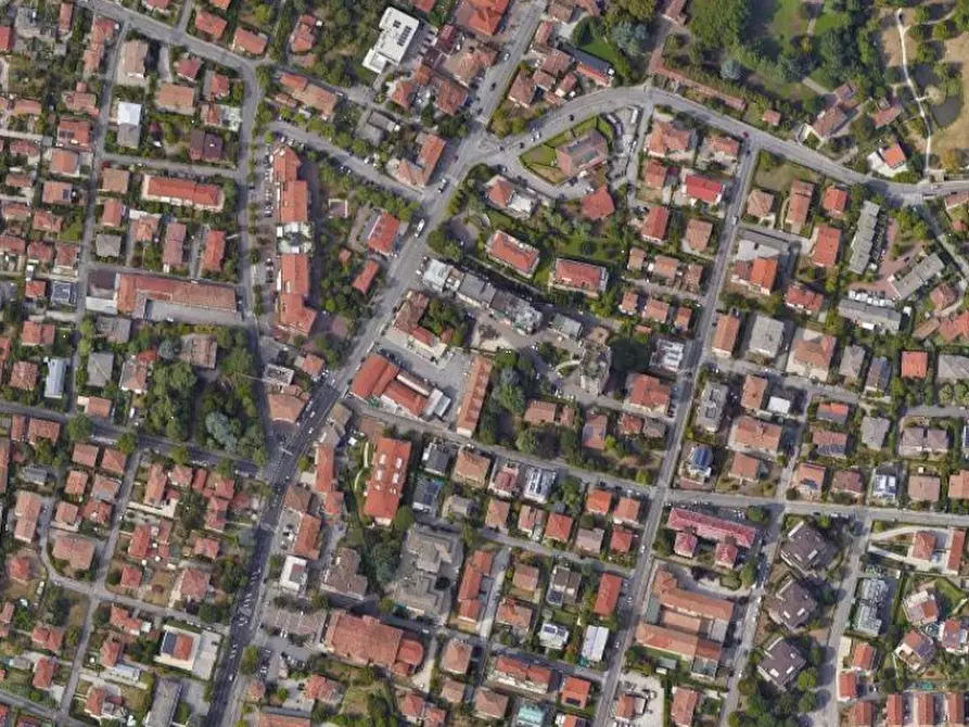 Immagine 3 di Garage in vendita  in Viale G. G. Felissent a Treviso